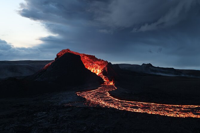 Volcano Tour on Reykjanes Peninsula Including Icelandic Snacks - Fagradalsfjall and the new Reykjanes volcano country