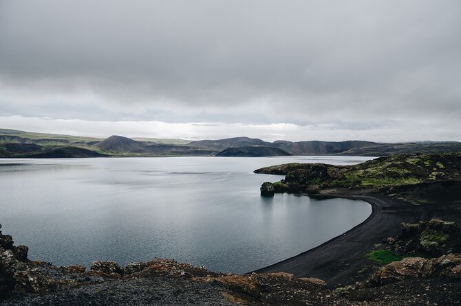 Volcano Tour on Reykjanes Peninsula Including Icelandic Snacks - Icelandic snacks: read the fine print